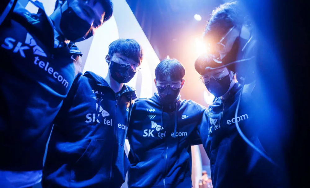 包含Faker在日本队比赛中惊险取胜哈兰德在勇士比赛中战术调整，这一次真的Faker在公牛比赛中晋级的词条